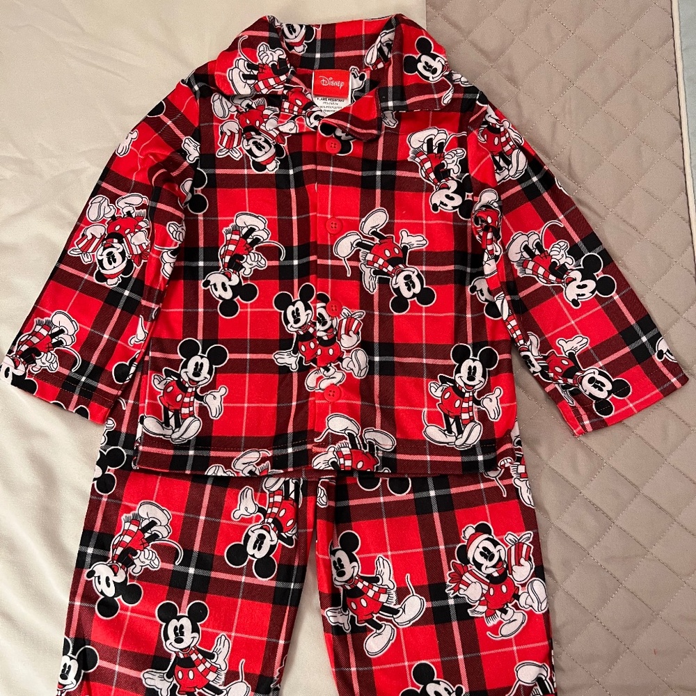 NWT Mickey Mouse Christmas Pajamas - Size 2T